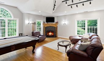 9 Storybrook Ln, Amherst, NH 03031