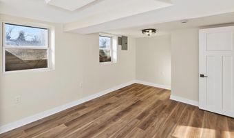 606 1st Ave S, Altoona, IA 50009