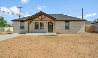 704 11th St, Abernathy, TX 79311
