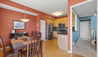 1 Parkside Ct, Algonquin, IL 60102