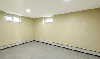 247 Grosvenor Ave, North Providence, RI 02904