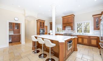 40 Parsons Way, Avon, CT 06001