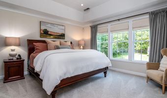 264 Fieldstone Ln, North Kingstown, RI 02874