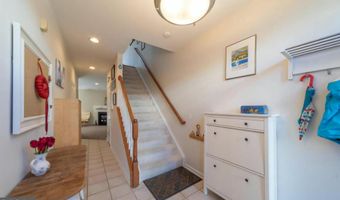 6931 ROLLING CREEK Way, Alexandria, VA 22315