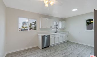 4607 11th Ave 1/2, Los Angeles, CA 90043
