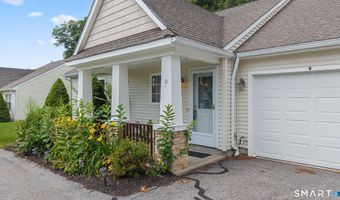 9 River Walk Dr 9, Brooklyn, CT 06234