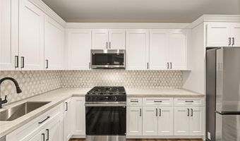 5 Jacqueline Way, North Babylon, NY 11703