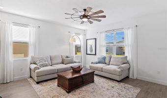 6026 JENSEN VIEW Ave, Apollo Beach, FL 33572