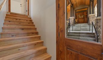 129 Bjork Dr, Bigfork, MT 59911