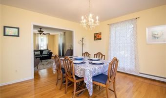 20 Morrison Ave, Middletown, RI 02842