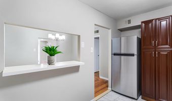 6155 EDSALL Rd B, Alexandria, VA 22304