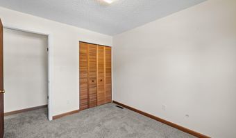 5119 KING ARTHUR Way, Cheyenne, WY 82009