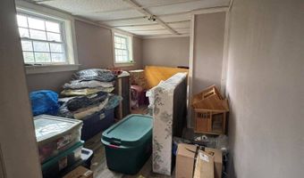 7 Howard Siding Ln, Abbot, ME 04406