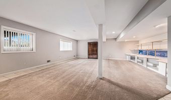 1989 Stonebridge Dr N, Ann Arbor, MI 48108