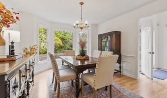 26 Overlook Dr, Acton, MA 01720