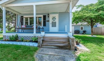 611 West St, Amherst, OH 44001