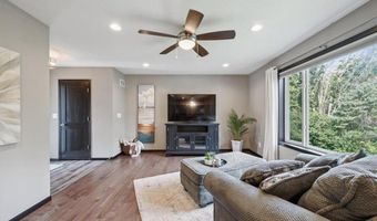 13715 Grafton Ct, Apple Valley, MN 55124