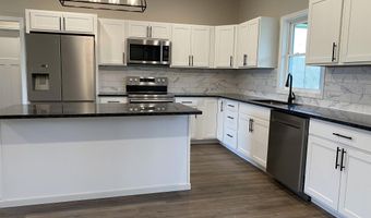 10 Trinton Ave, Bedford, IN 47421