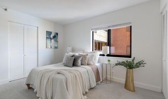 900 N STAFFORD St 1402, Arlington, VA 22203