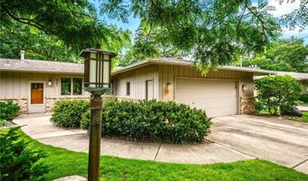 451 Reflection Rd, Apple Valley, MN 55124