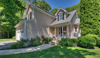 84 Bakewell Ct, Cranston, RI 02921