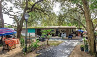 25047 MADISON St, Astatula, FL 34705