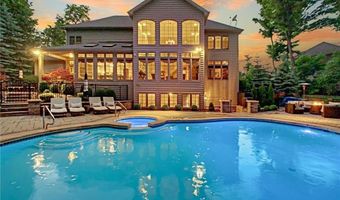 5007 Rockhaven Dr, Clarence, NY 14031