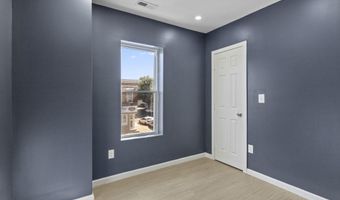 2642 E MONUMENT St 1, Baltimore, MD 21205