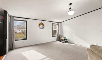 1323 W Kenwood Dr, Austin, IN 47102