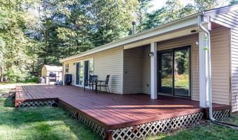 686 Gardner Rd, Exeter, RI 02822