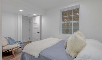 810 MADISON St NW, Washington, DC 20011