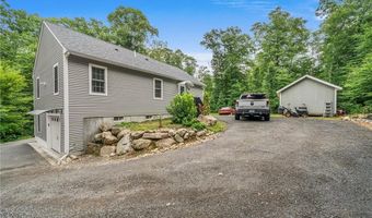 51 Paine Rd, Foster, RI 02825