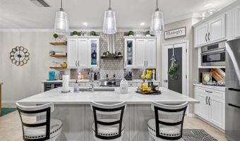 145 SILVER FALLS Dr, Apollo Beach, FL 33572