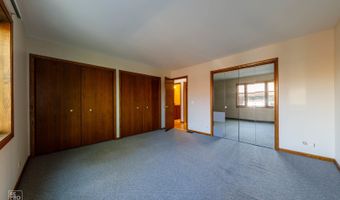 729 S Mckinley Ave 1, Arlington Heights, IL 60005