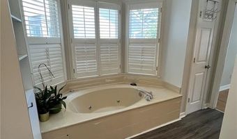 1102 Defoors Lndg NW, Atlanta, GA 30318