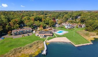 21 Harbour Vlg C, Branford, CT 06405