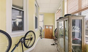 51 Warner St, Newport, RI 02840