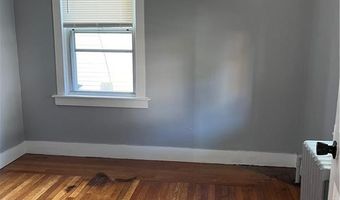 125 Smith St, Cranston, RI 02905