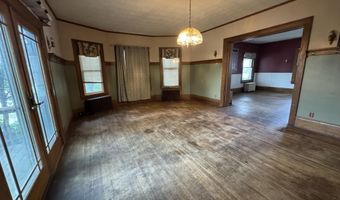 701 MAPLE St, Atlantic, IA 50022
