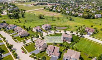 1600 Creeks Crossing Dr, Algonquin, IL 60102