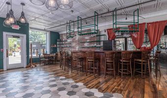 4 High St, Brattleboro, VT 05301