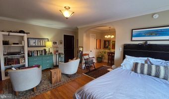 820- B S WASHINGTON St 227, Alexandria, VA 22314