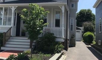 16 Carroll Ave, Newport, RI 02840
