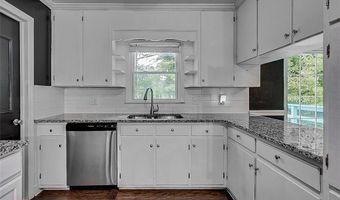 911 Old Liberty Rd, Asheboro, NC 27203