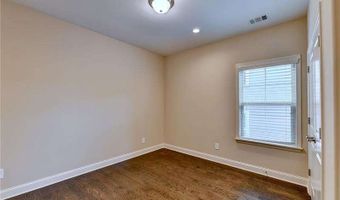 101 Spur Ln, Alpharetta, GA 30009