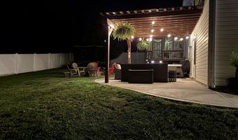 359 Reiling Ln, Altoona, PA 16601