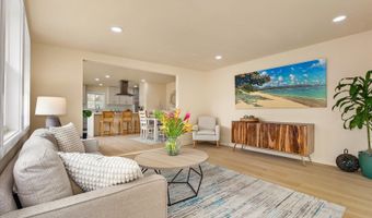 679 Kihapai St D, Kailua, HI 96734