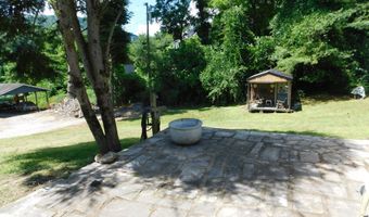 49 Sukey Ridge Rd, Baxter, KY 40806