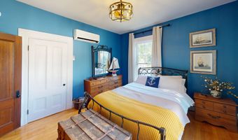 84 Cedar St, Bangor, ME 04401