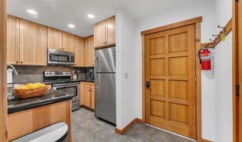 2090 Chalet Rd 9, Alpine Meadows, CA 96146